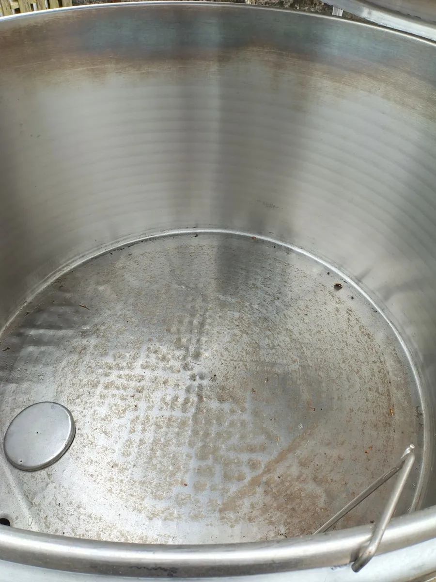 Milk tank - Image 1