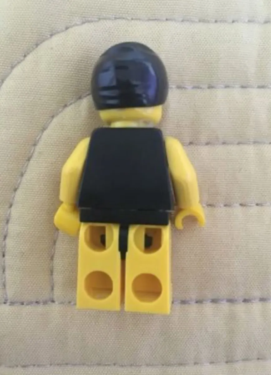 Lego Minifigure - Swimmer - Image 2