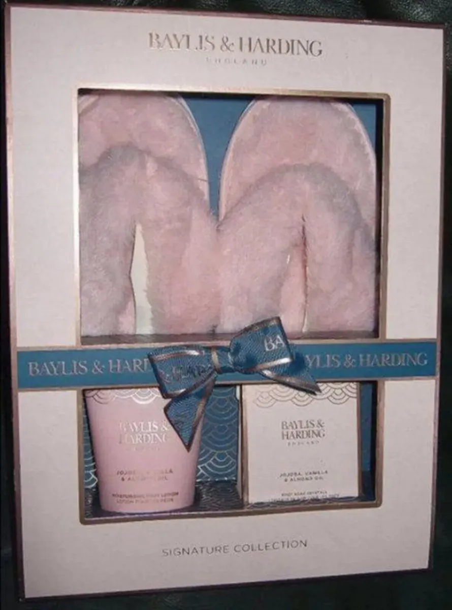 BNWT Baylis & Harding Signature Collection - Image 2