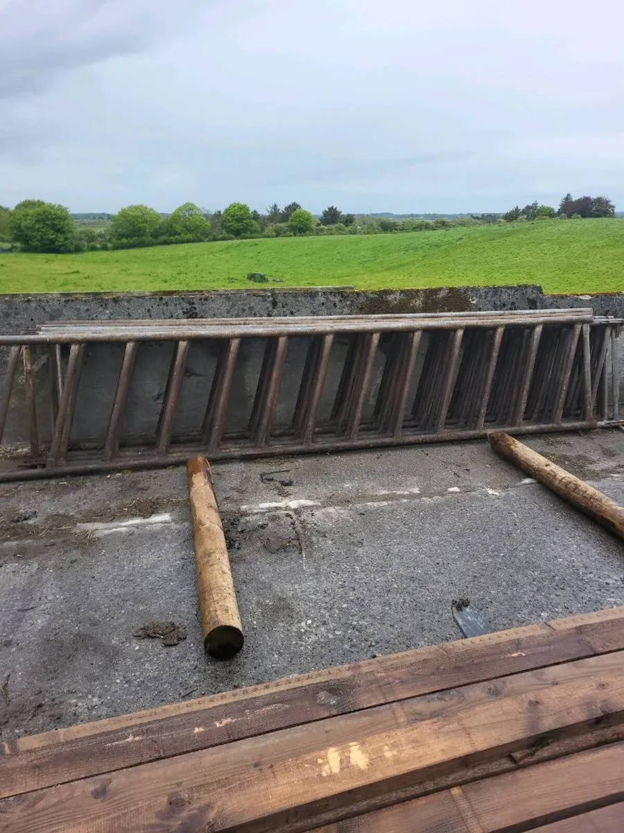 Feeding barriers - Image 1
