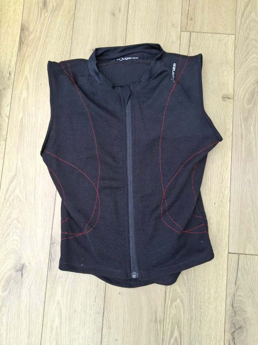 Back Proctector - Image 1