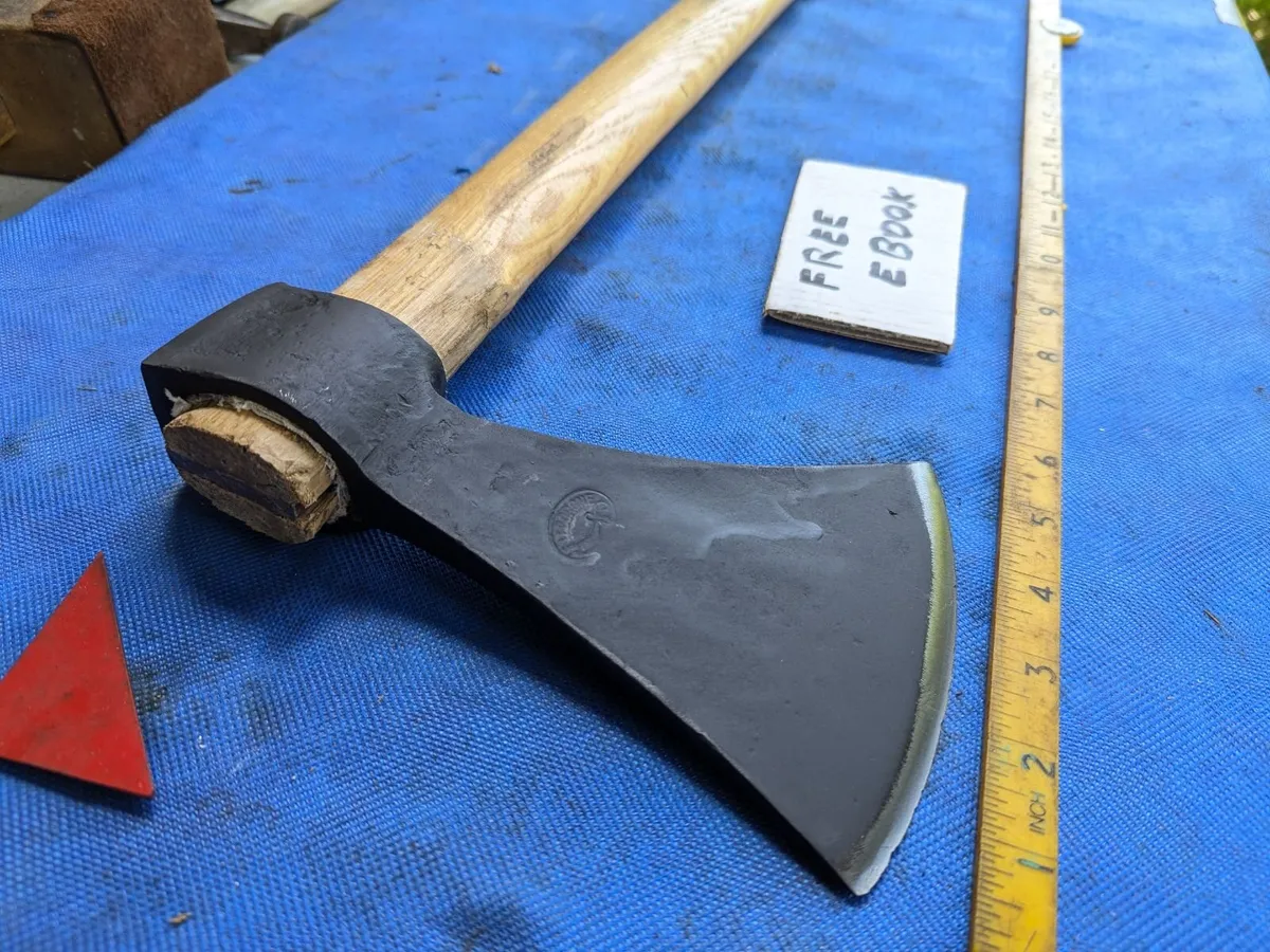 2.1/2lb Carpenters Axe - Image 3