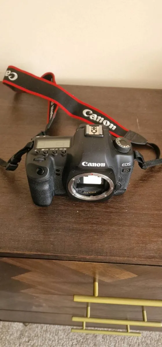 Canon EOS, 5D Mark II camera - Image 1