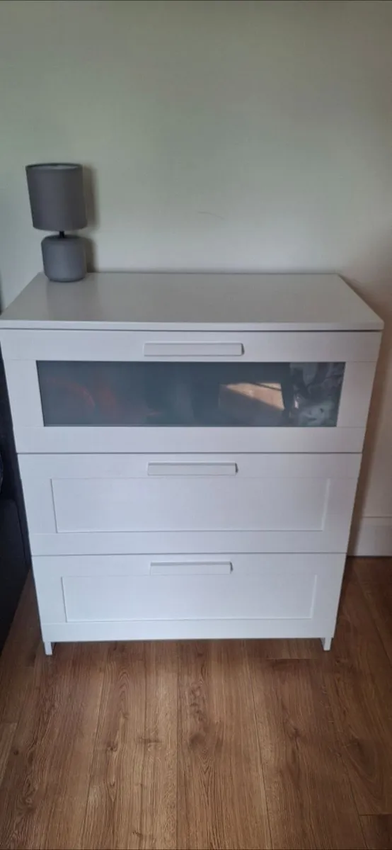 Chest of drawers - Image 1