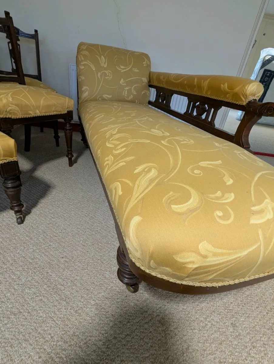 Old antique matching set - Image 3