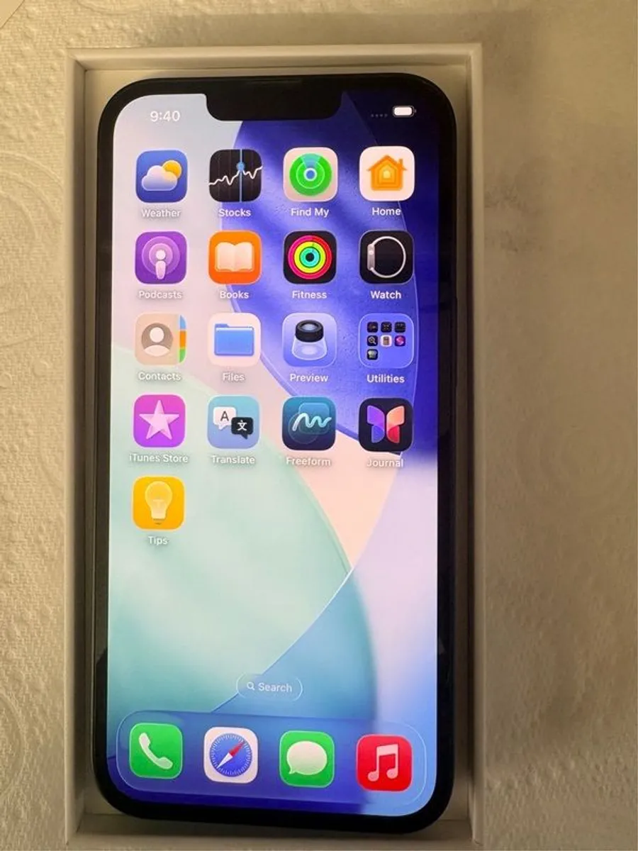 iPhone - Image 4