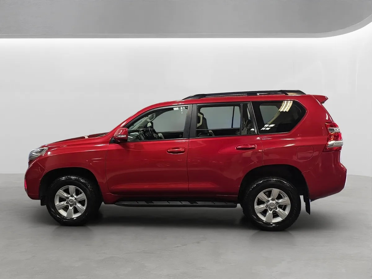 2017 TOYOTA LANDCRUISER 2.8 BUSNIESS 5 SEATER - Image 4
