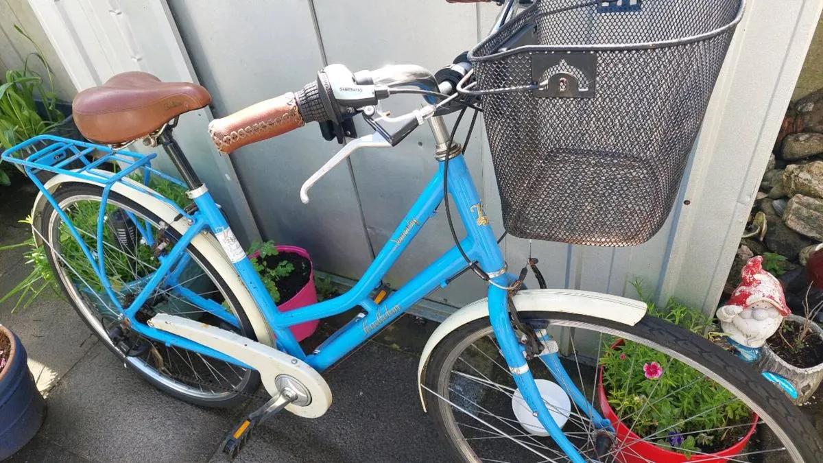 Pendleton Somerby Low Step Through City Bike - Image 3