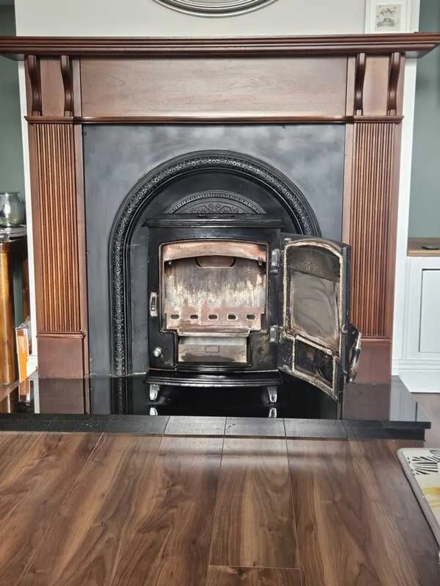 Stove with fireplace - Image 3