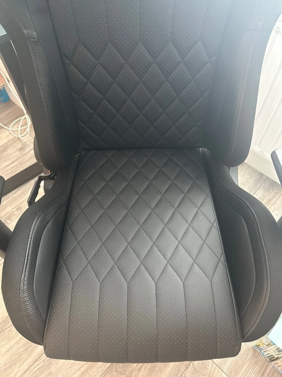 Gaming/office chair - Image 3