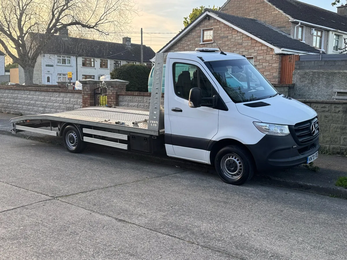 2021 Mercedes Sprinter Tow Truck Recovery truck - Image 1