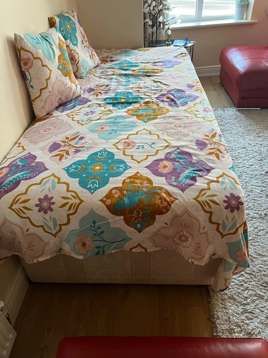Single Bed - Image 2