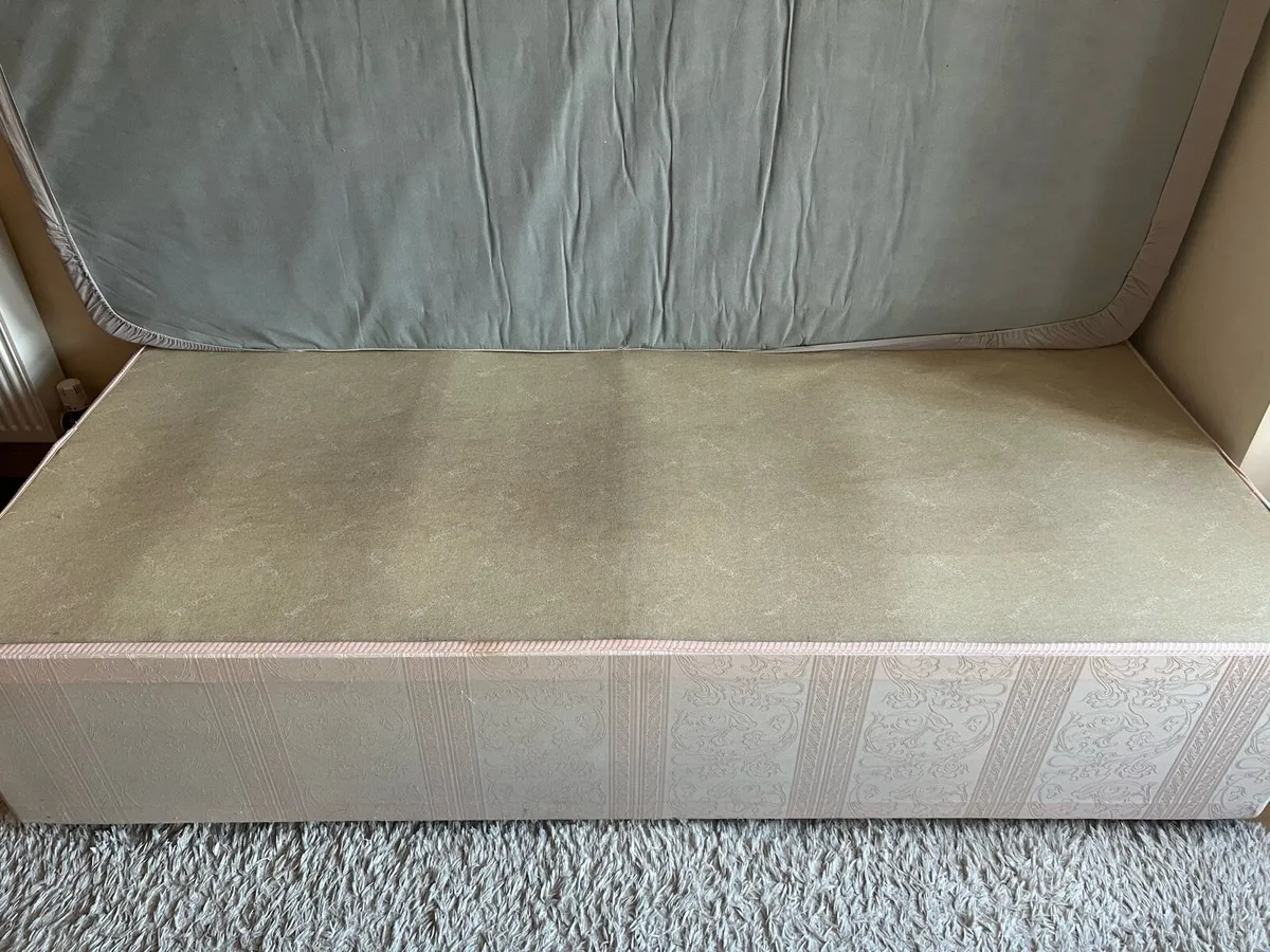Single Bed - Image 4