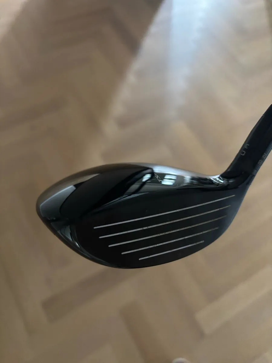 Titleist TSR3 3 wood - Image 2