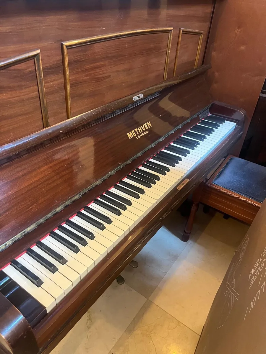 Piano - Image 1