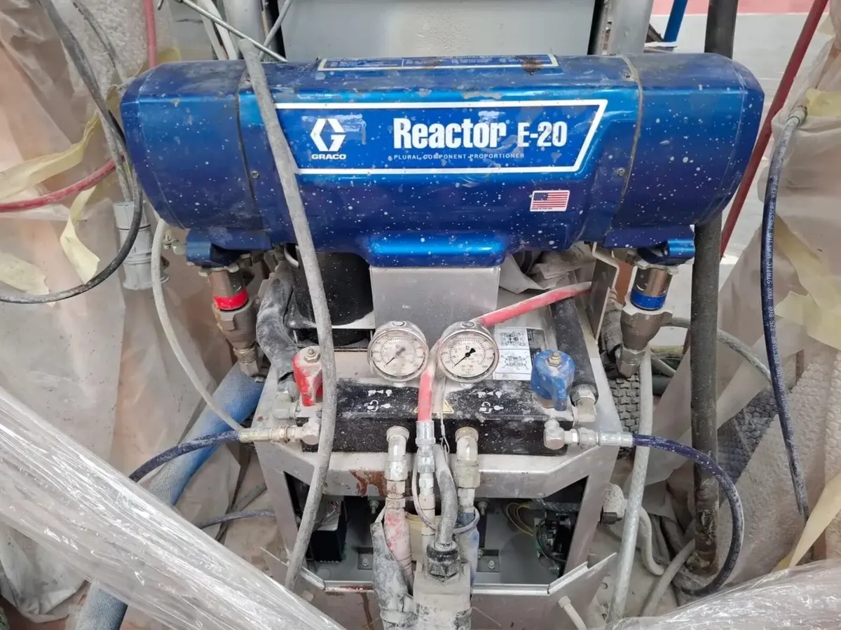 Graco Polyurethane Foam Sprayer Reactor E20 - Image 2