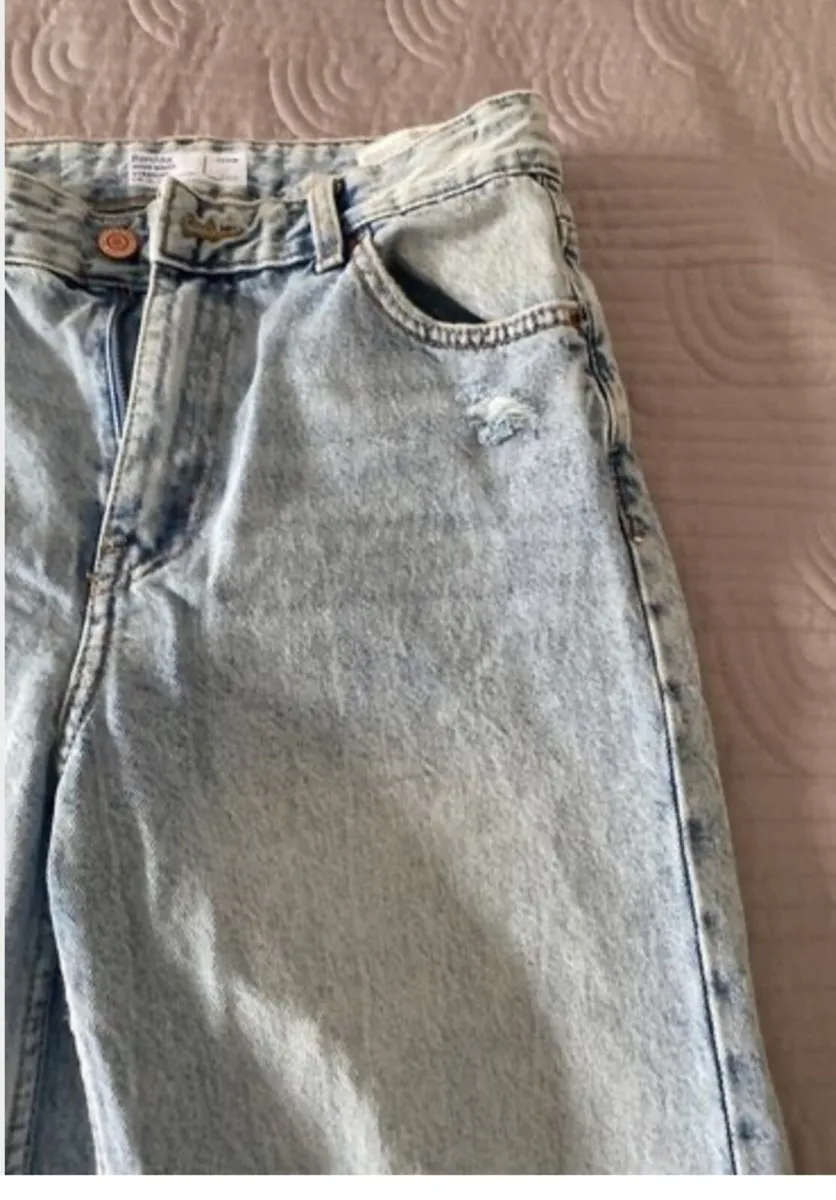 Bershka Jeans High Waist Straight Size 6 UK - Image 4