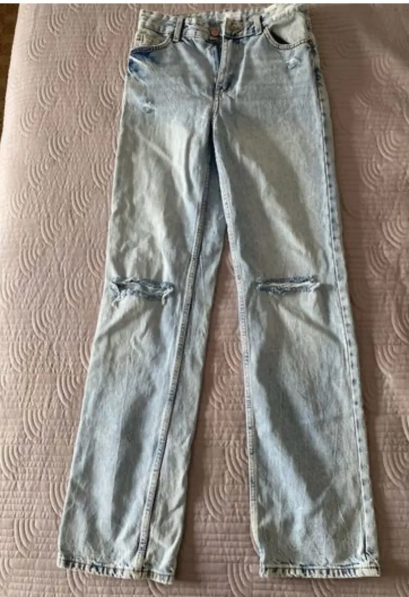 Bershka Jeans High Waist Straight Size 6 UK - Image 1
