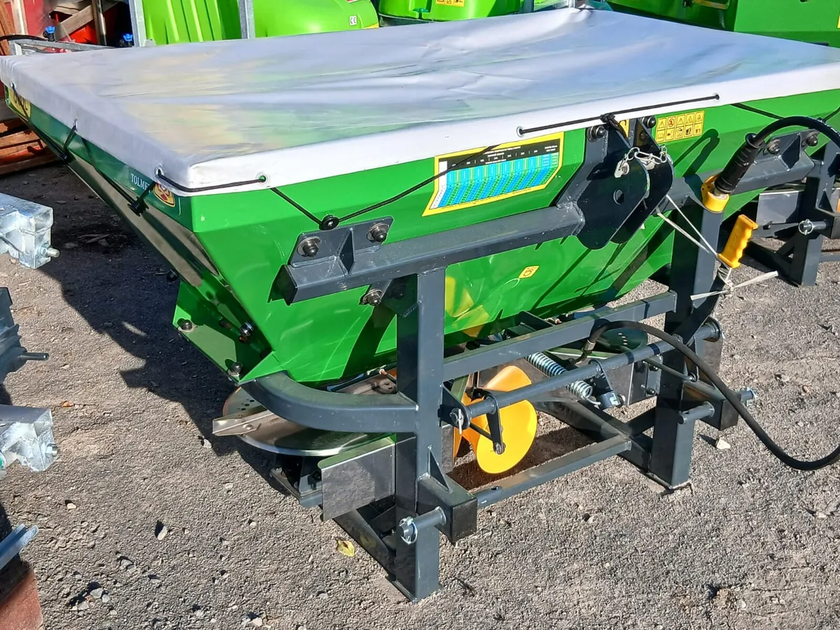 Tolmet fertiliser spreader 1800€ !! - Image 3
