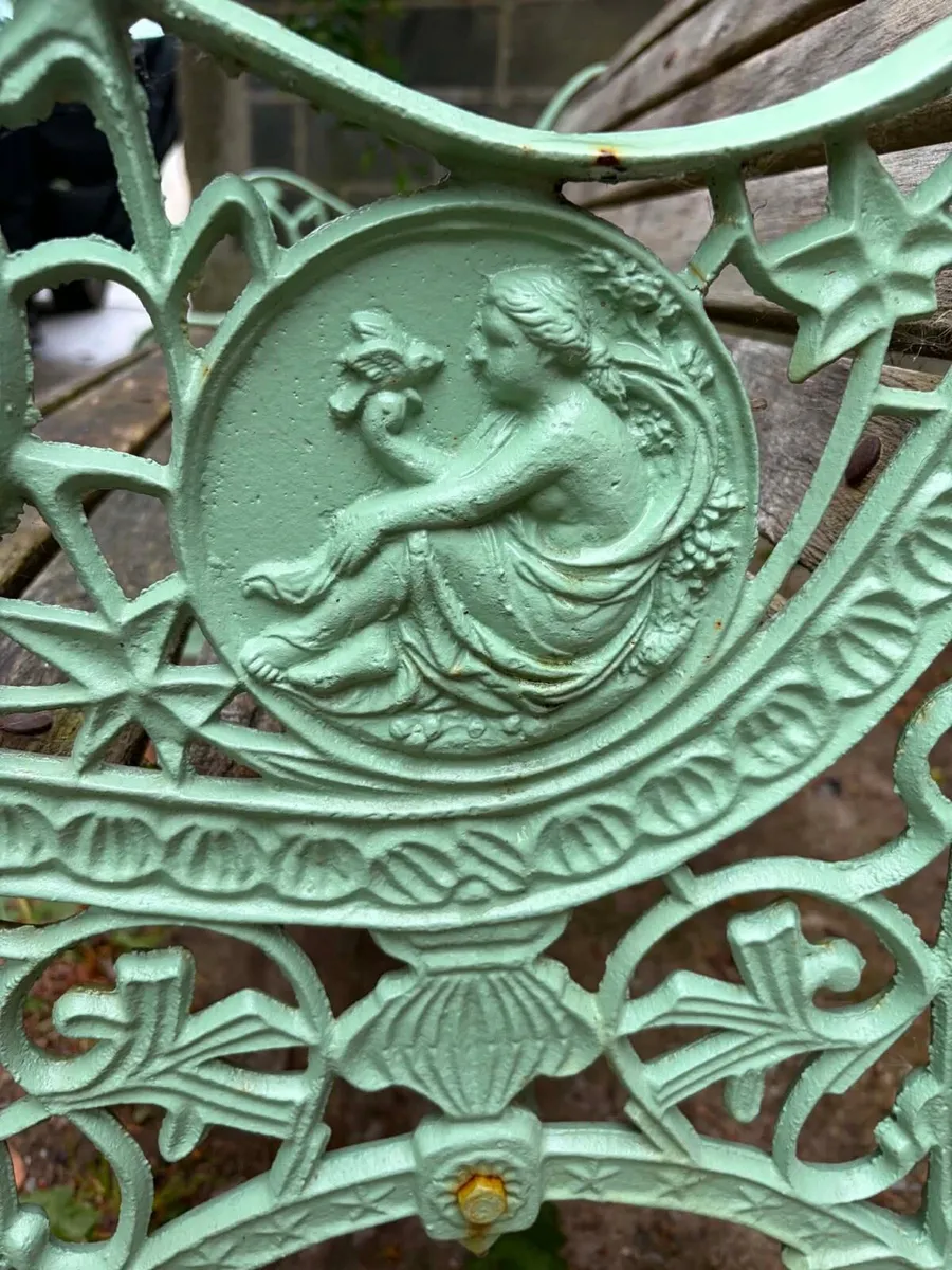 Cast iron garden bench - Image 4
