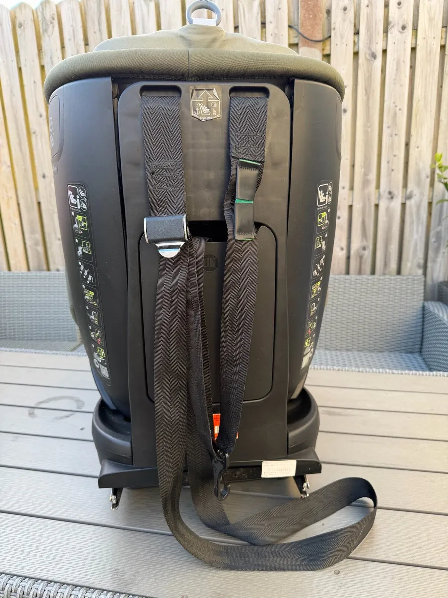 Britax Romer ISOFIX car seat - Image 2