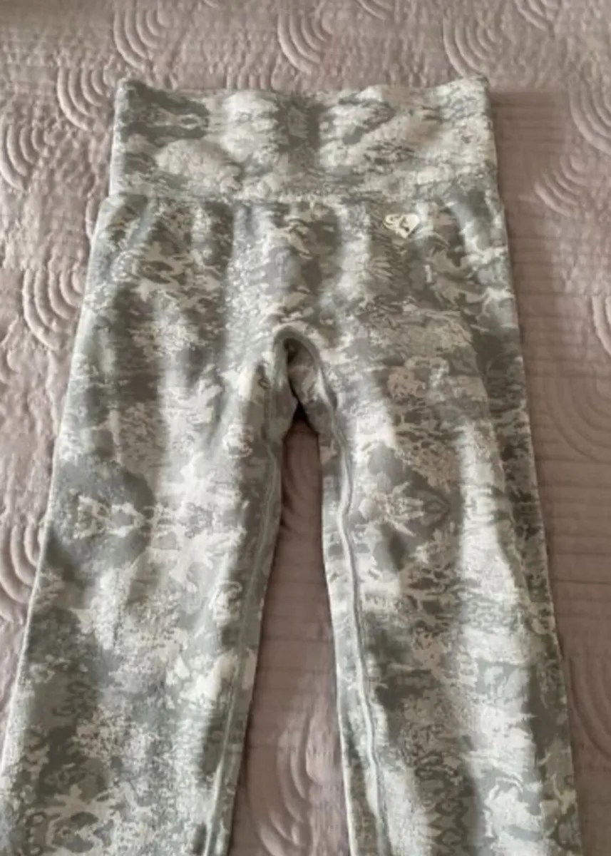 Penneys Grey Leggings Size S - Image 2