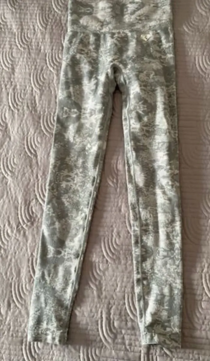 Penneys Grey Leggings Size S - Image 4