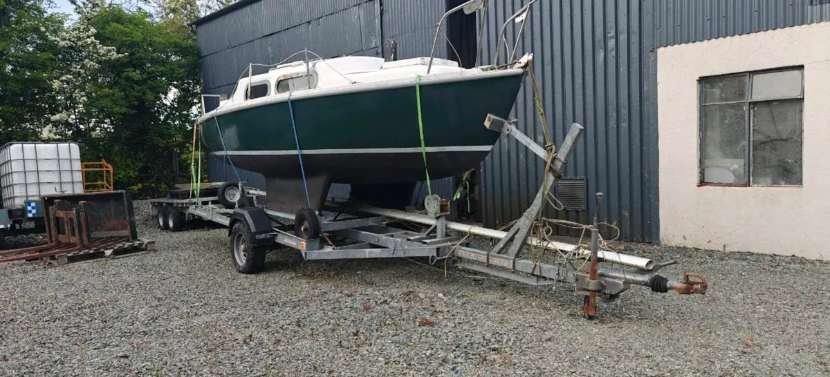 20ft Yacht - Image 1