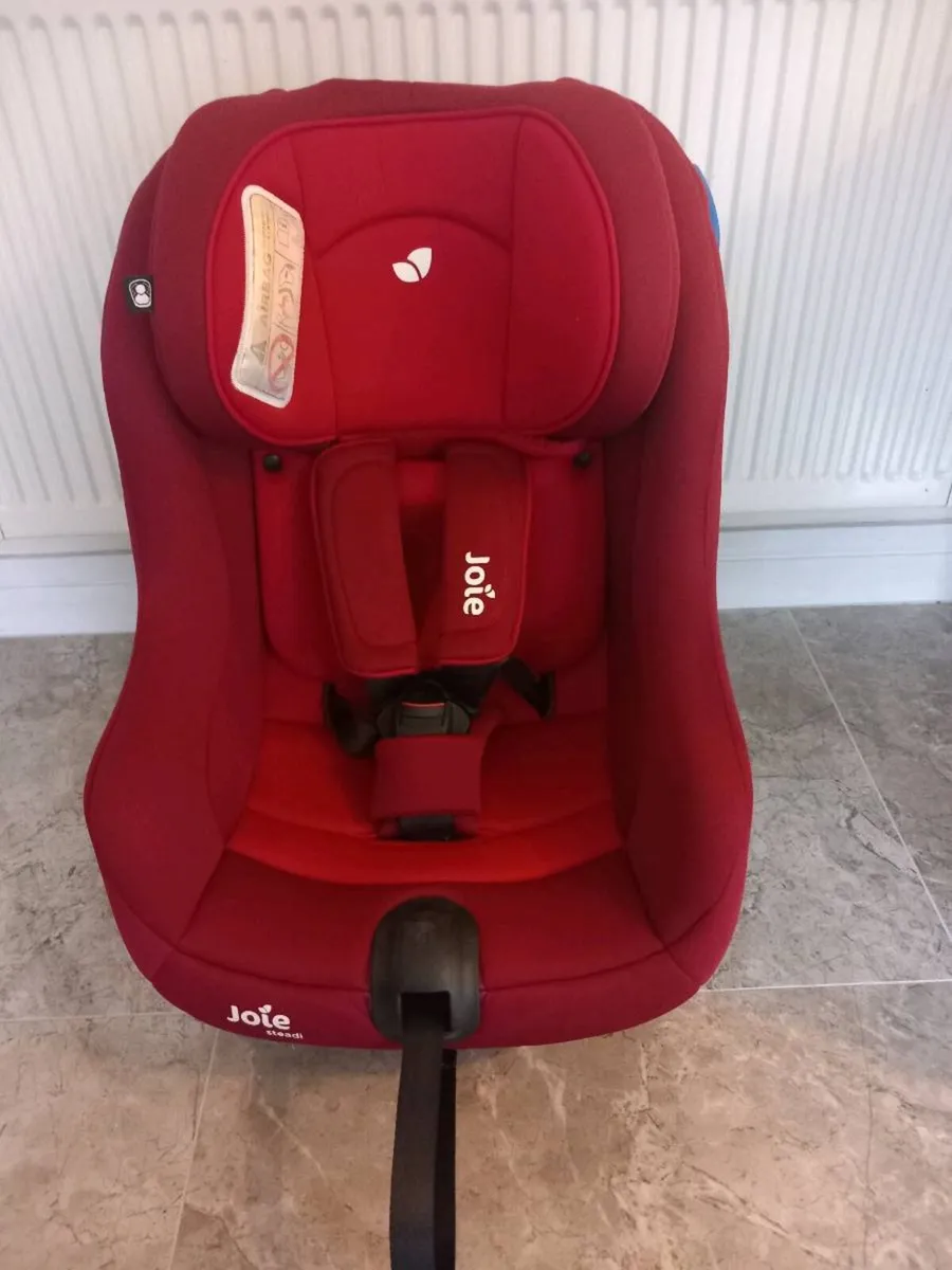 Joie Kids car seat. Not isofix - Image 1
