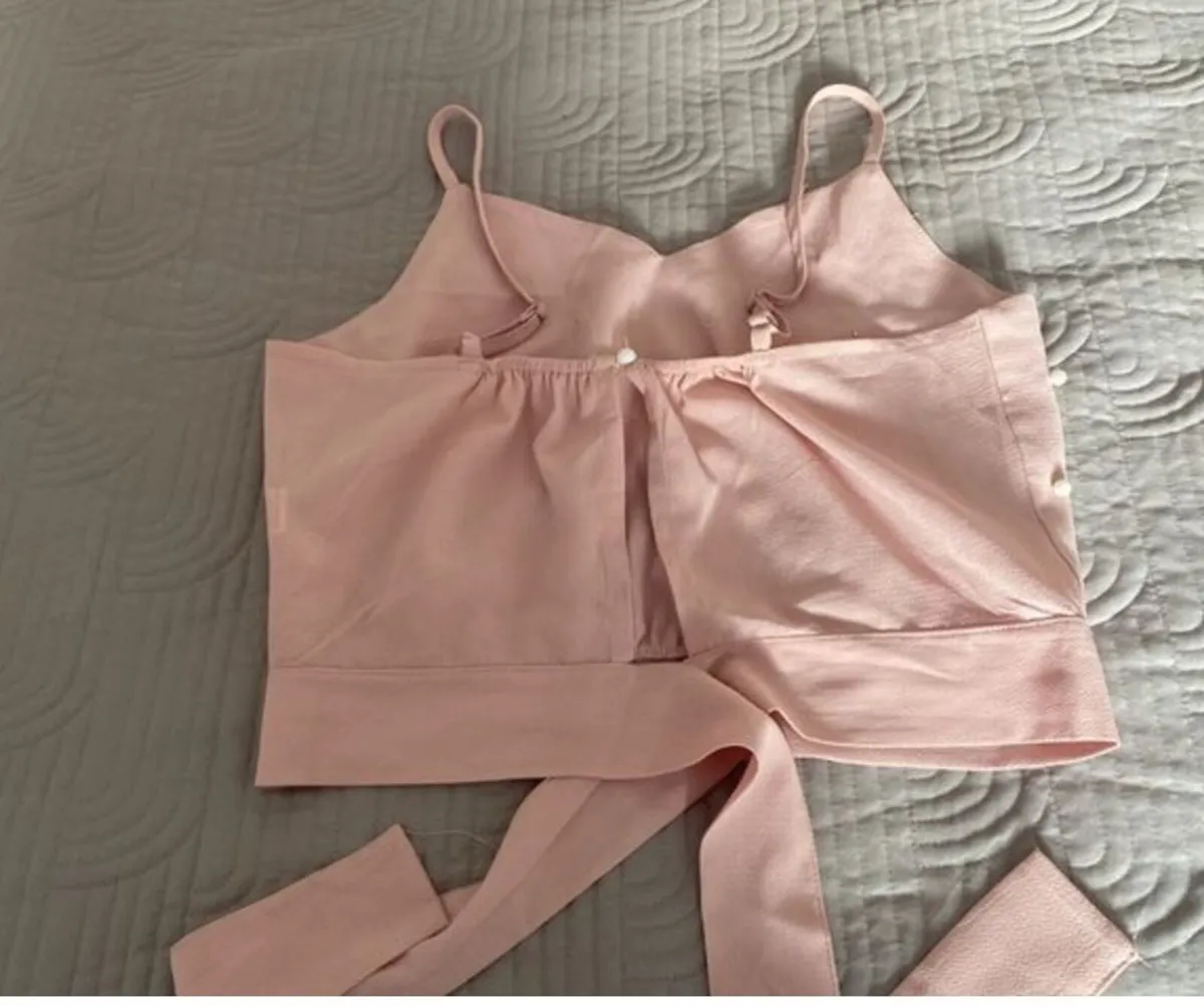 Shein Top Size S - Image 2