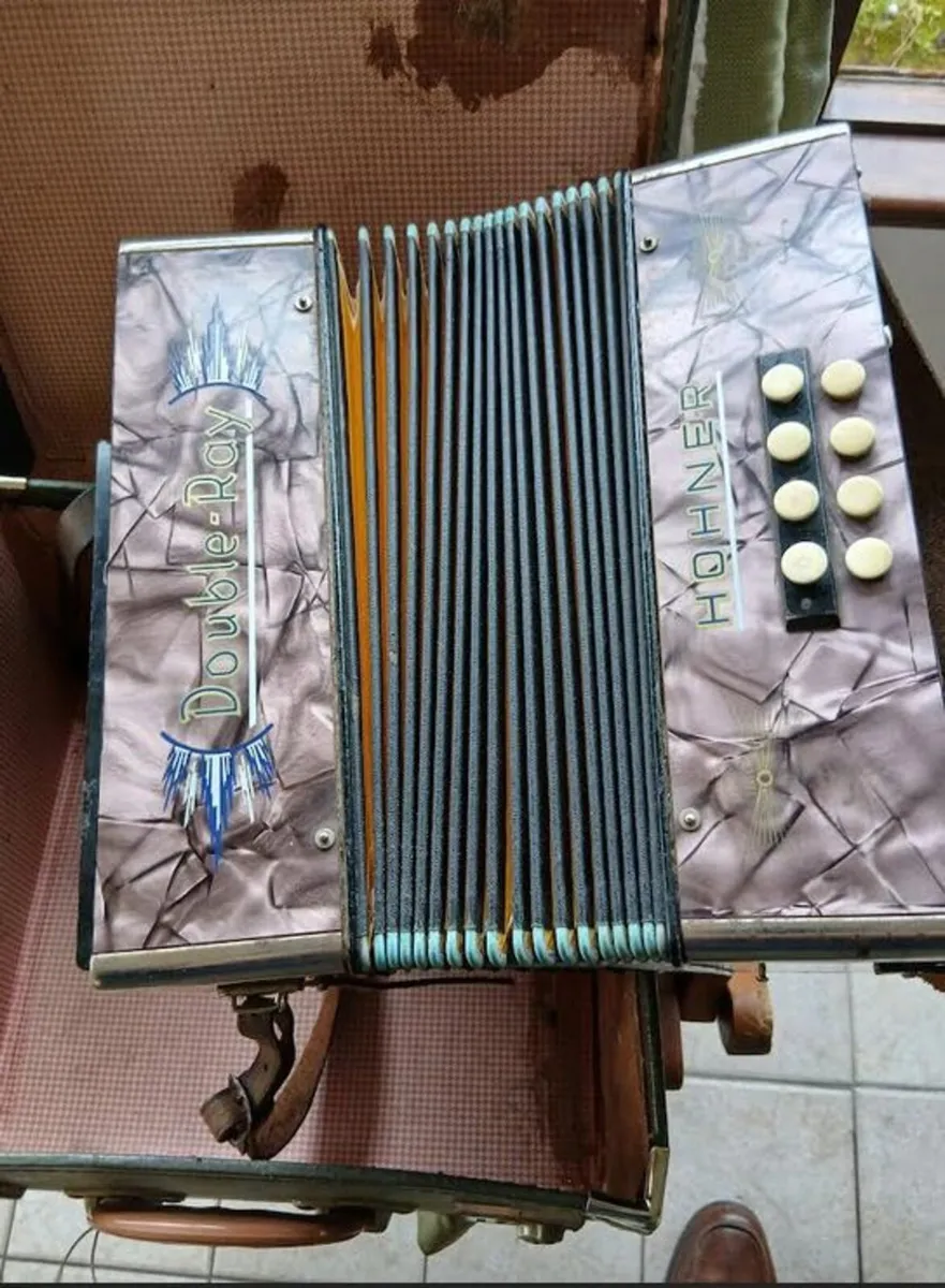 Accordion - Image 2