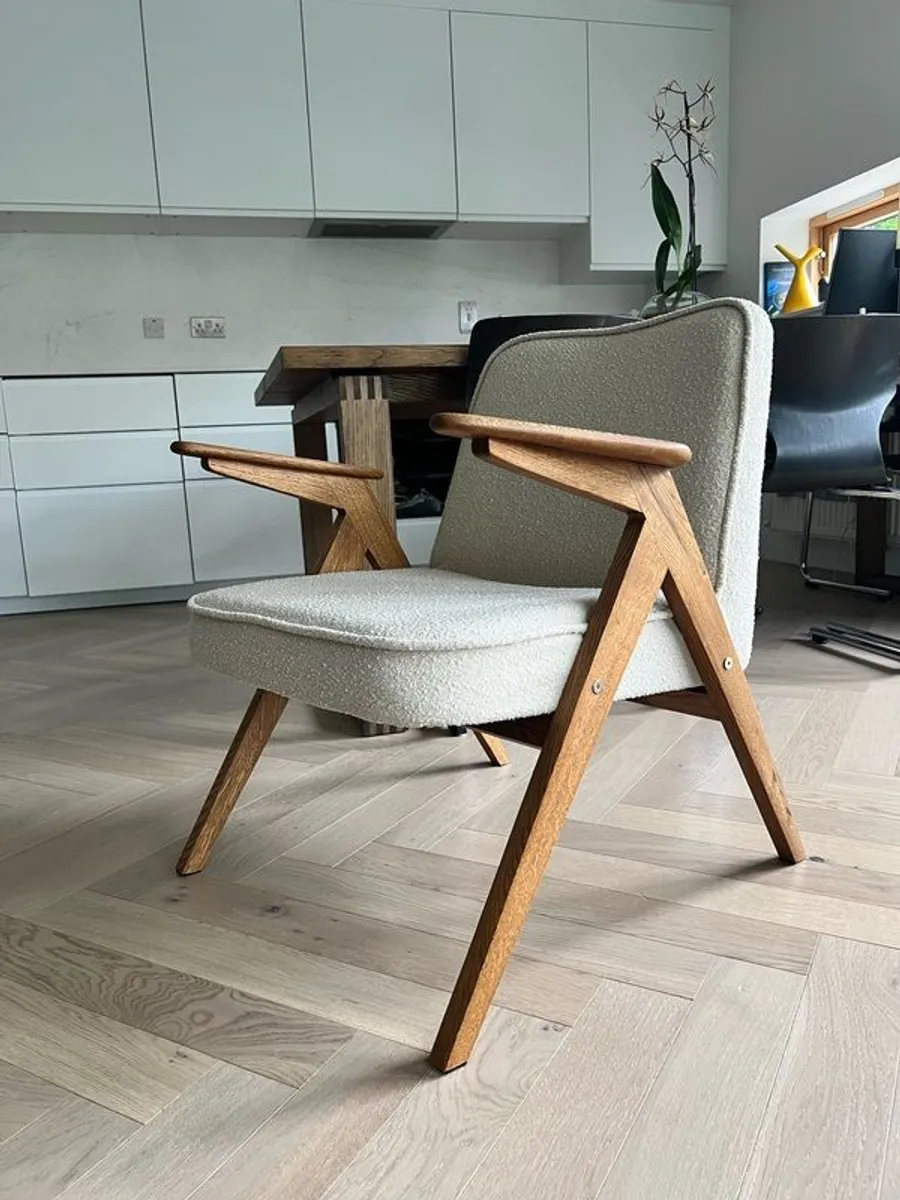 Pair of Mid Century Modern armchairs - Image 3