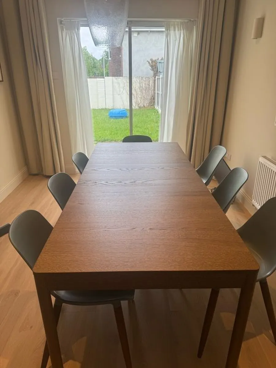 brown oak extendable table - Image 1