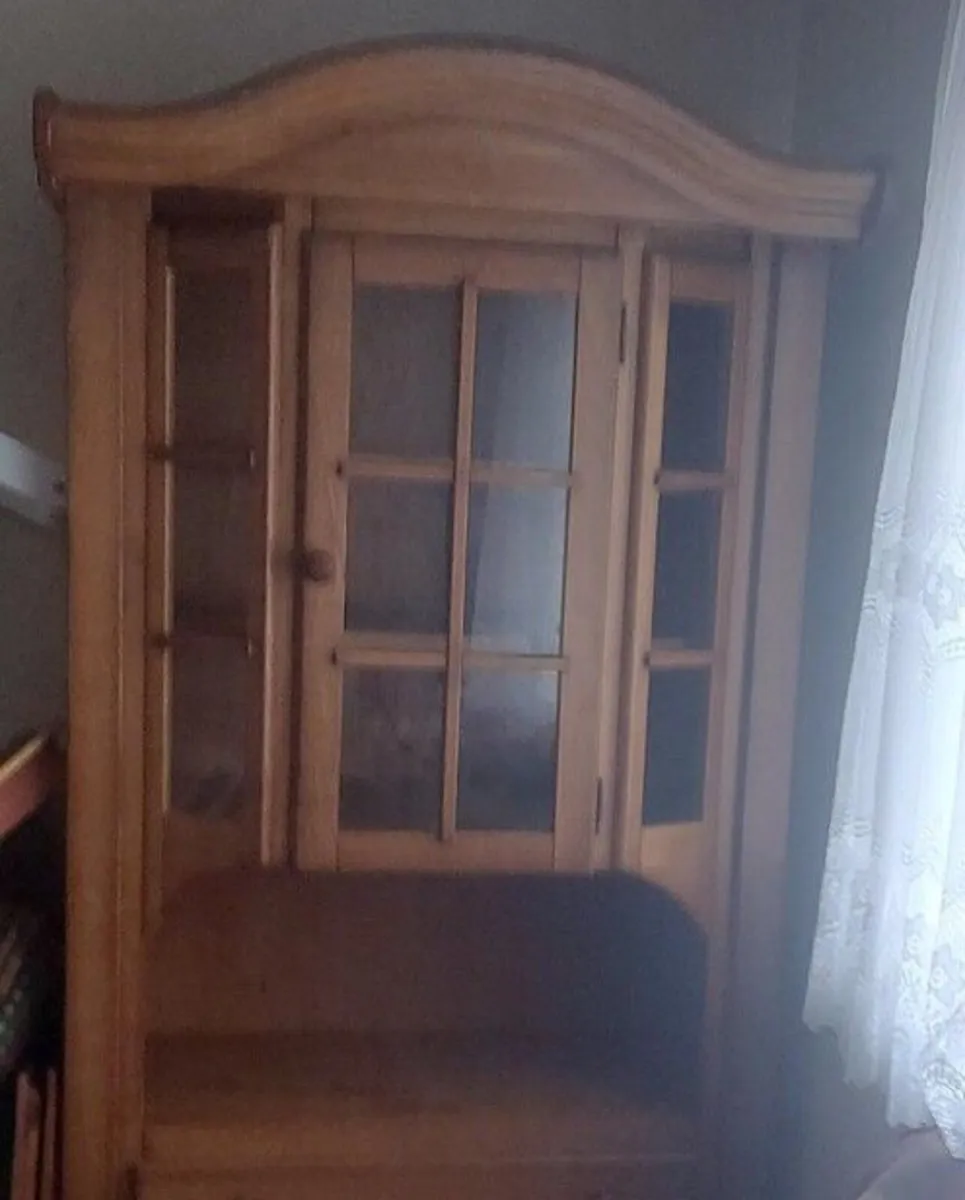 Cabinet - Image 3