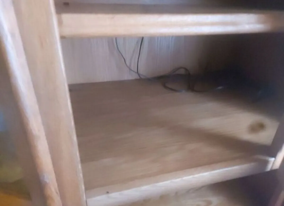 Cabinet - Image 2