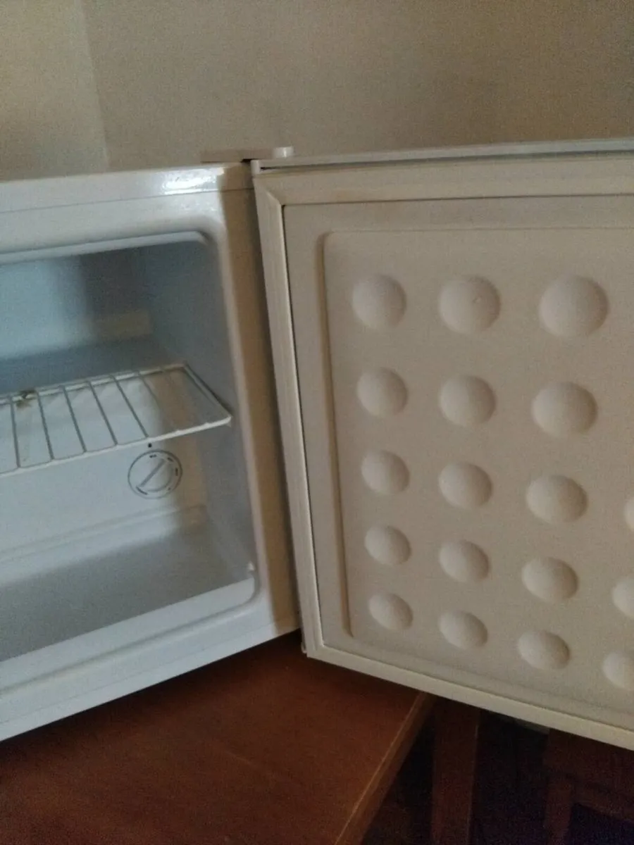 Counter top freezer - Image 3