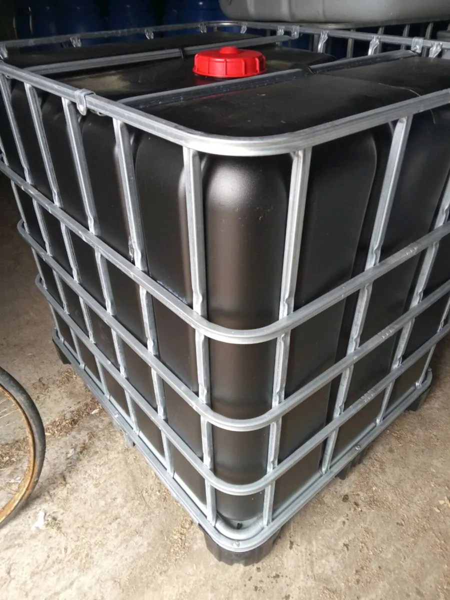 Plastic barrels - Image 1