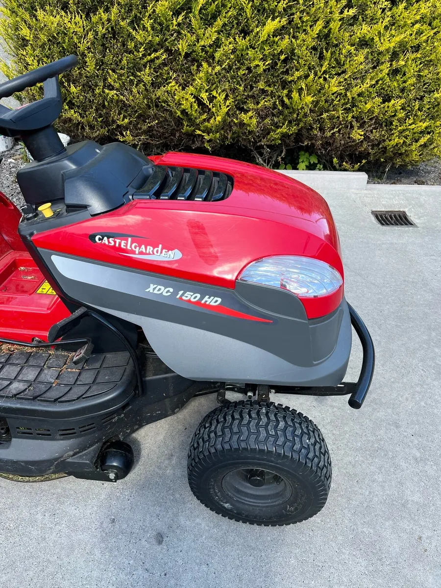 Ride on lawnmower - Image 2