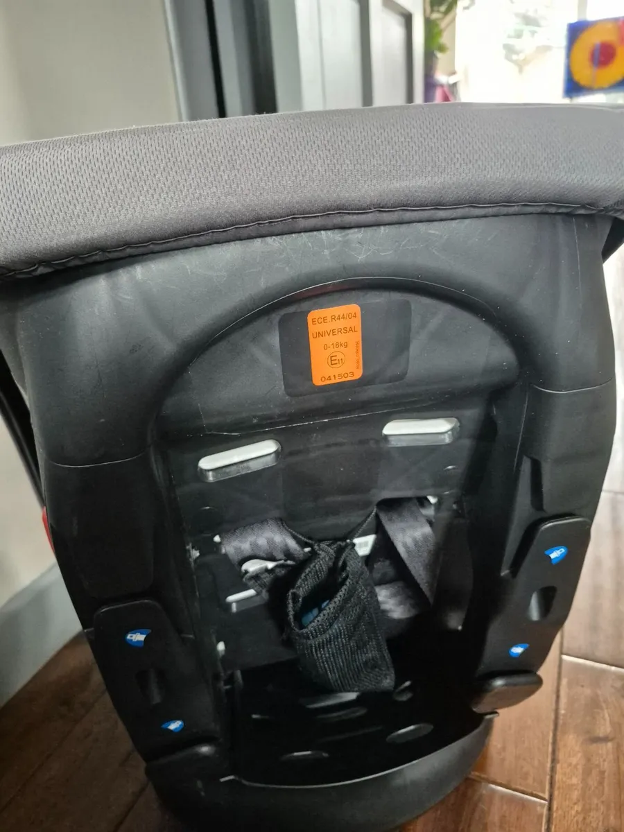 Baby car seat Joie - Image 1