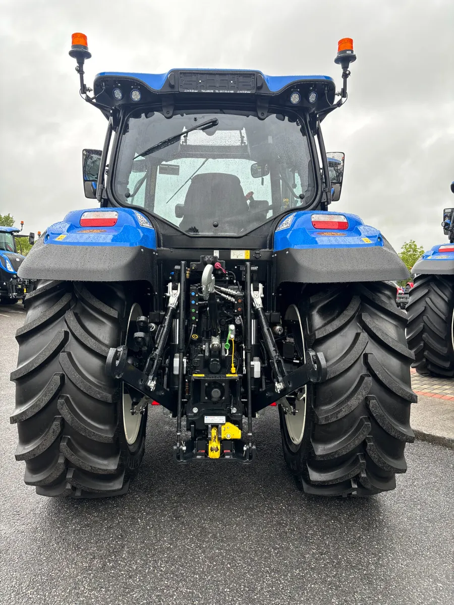 New Holland T6.180 Electro Command 50k-283hrs - Image 4