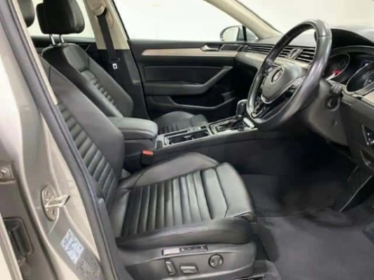 Vw passat highline  tfsi dsg 200 bhp - Image 4