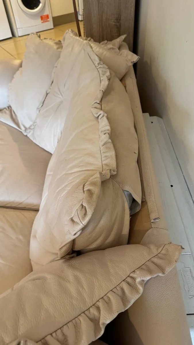 Sofa - Image 4