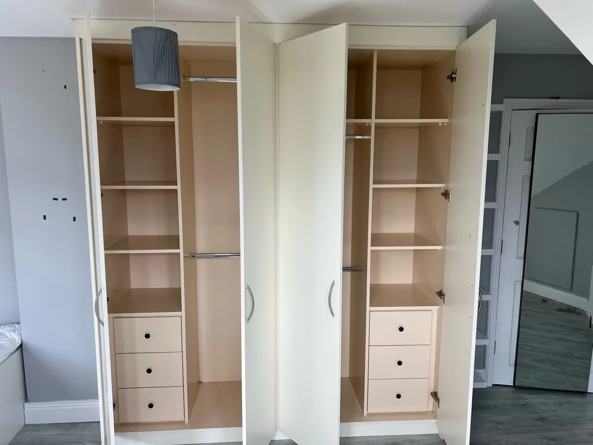 Built in wardrobes - Image 4