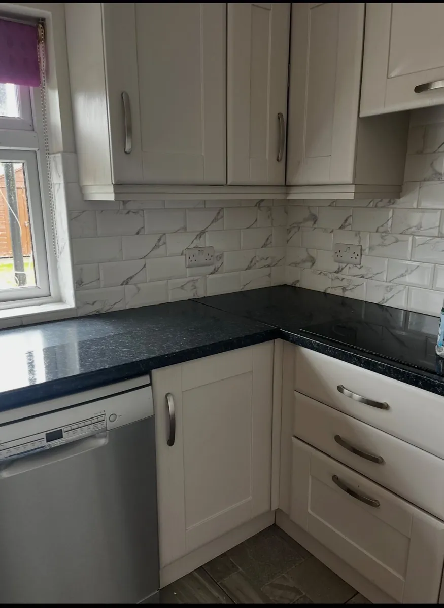 Grey kitchen - Image 3