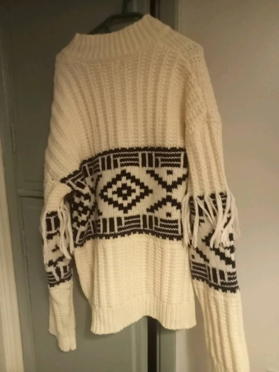 Ladies ax Paris  jumper size 10 - Image 2