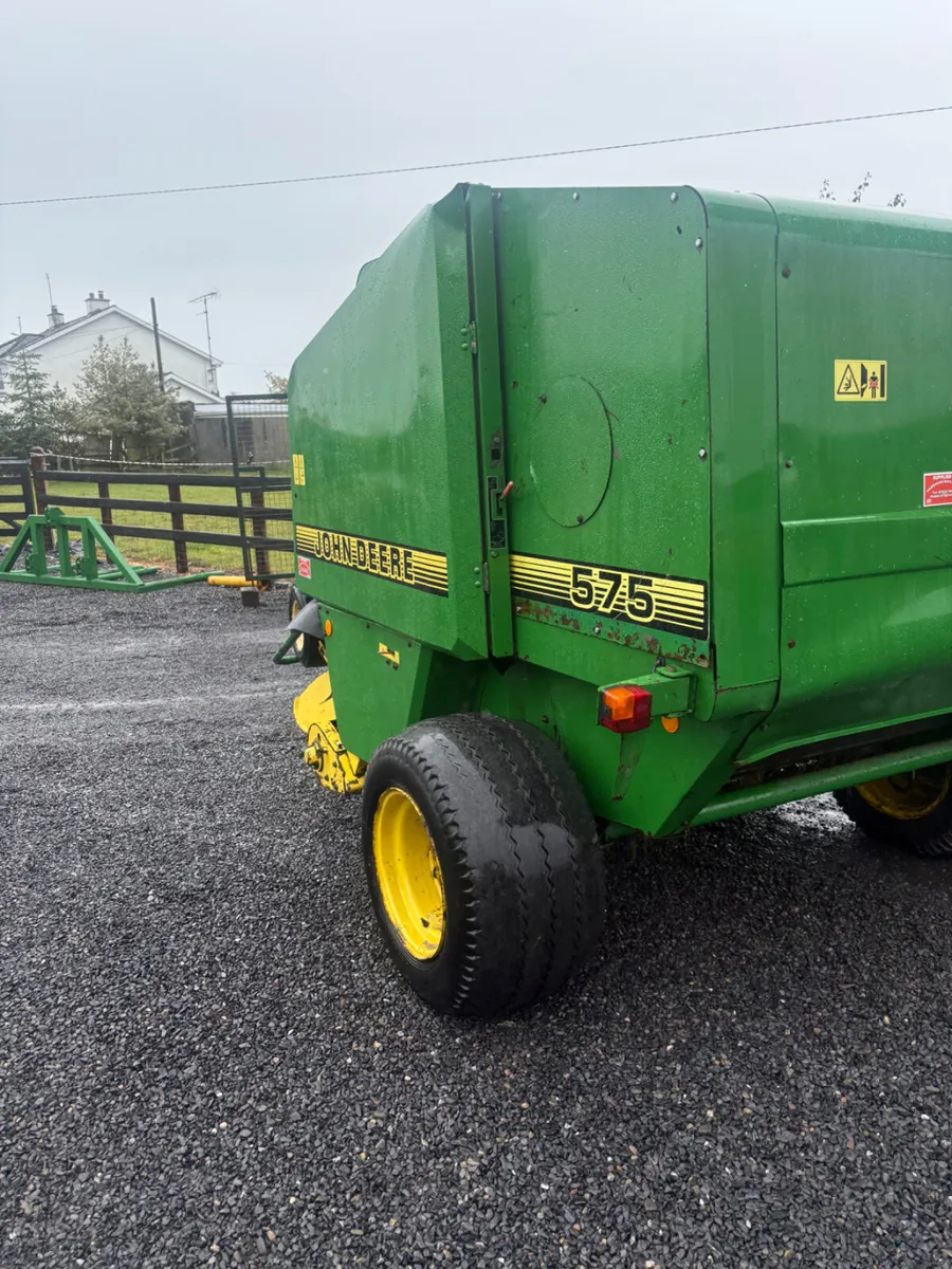 John Deere Round Bailer - Image 3