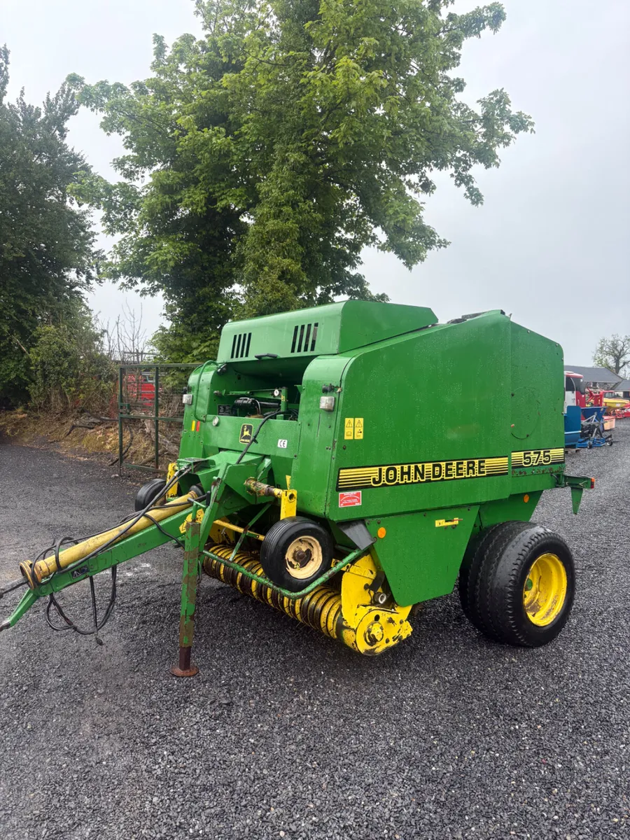 John Deere Round Bailer - Image 1