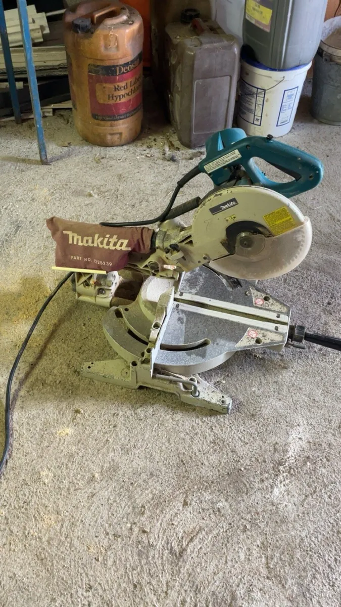 Mikita mitre saw - Image 1