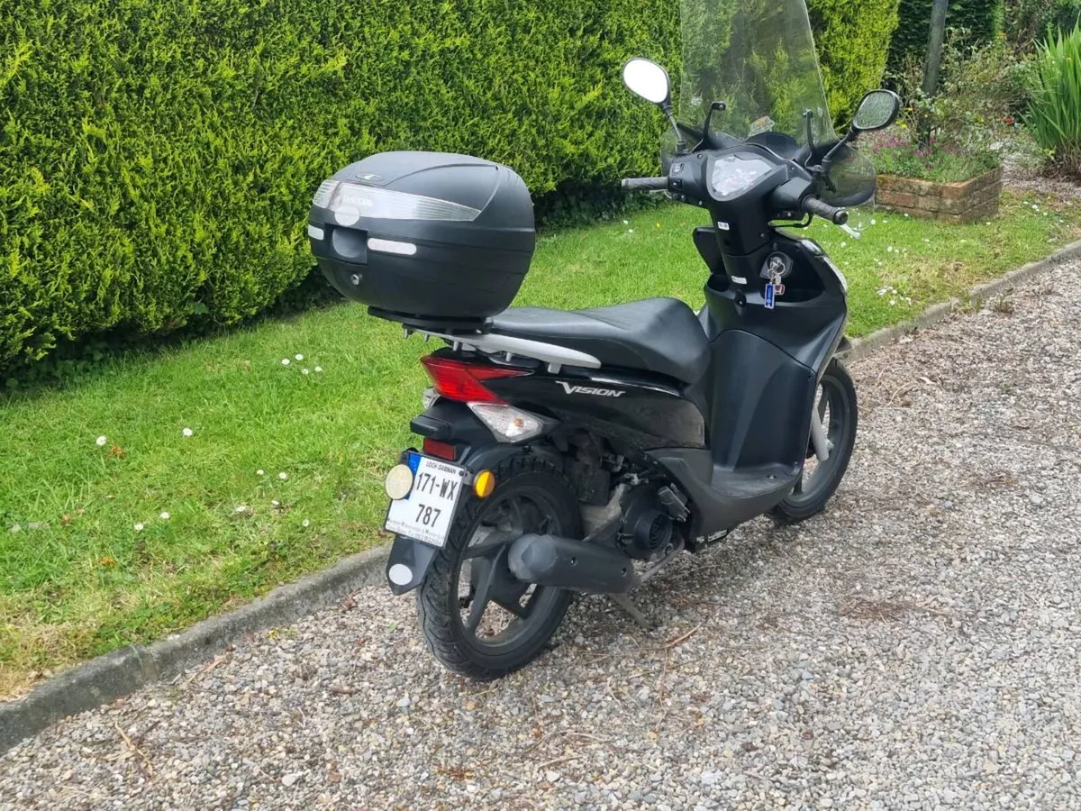 Honda Vision - Image 4