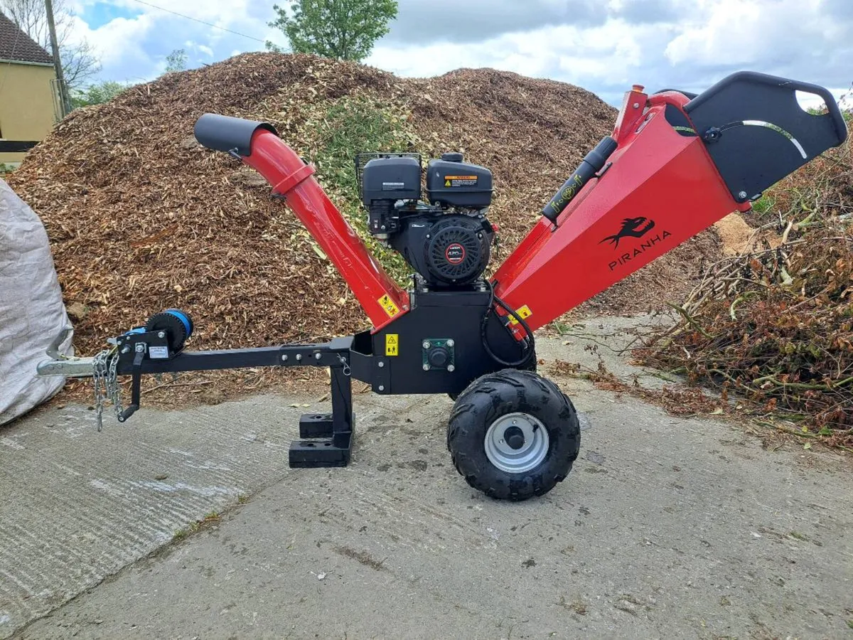 15hp Piranha Woodchipper - Image 1